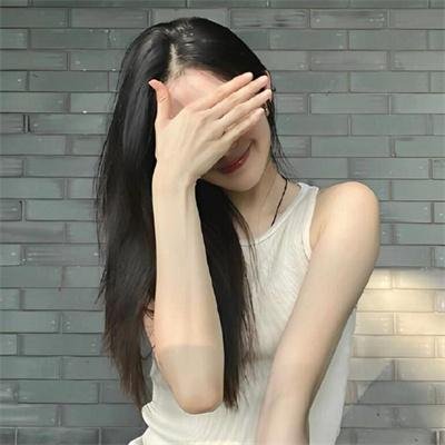 年轻女孩爱过来